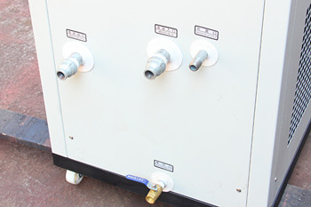 為什么有些用戶使用工業(yè)冷水機(jī)時(shí)很費(fèi)電？